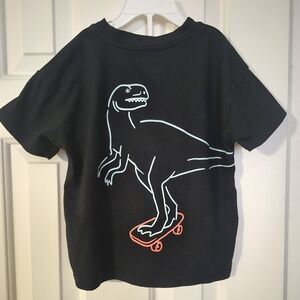 🌼$10 Cool Dinosaur Tee